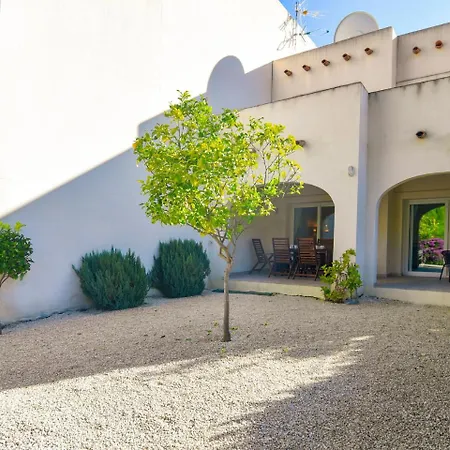 Villa Modern In With Pool